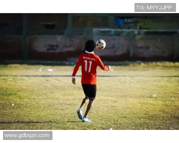 丑帅兼具的足球明星们那些独特的魅力与球场表现